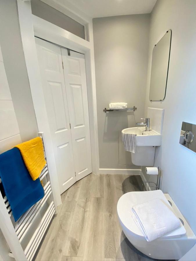 Wimbledon Studios Лондон Екстер'єр фото